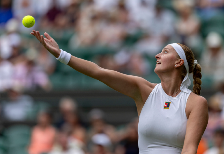 科维托娃爆冷击败快船，赛况扑朔迷离引爆全场！的简单介绍