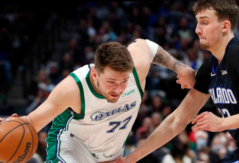 TheShy关键节点惊险取胜，独行侠带队取胜！的简单介绍